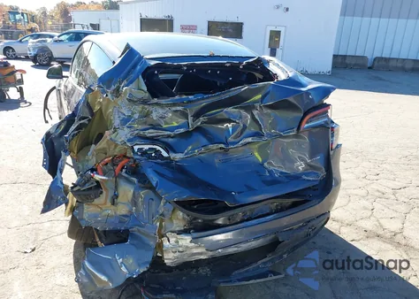 2023 Tesla Model Y Awd/Long Range Dual Motor All-Wheel Drive from USA, damaged, VIN 7SAYGDEE7PA136227